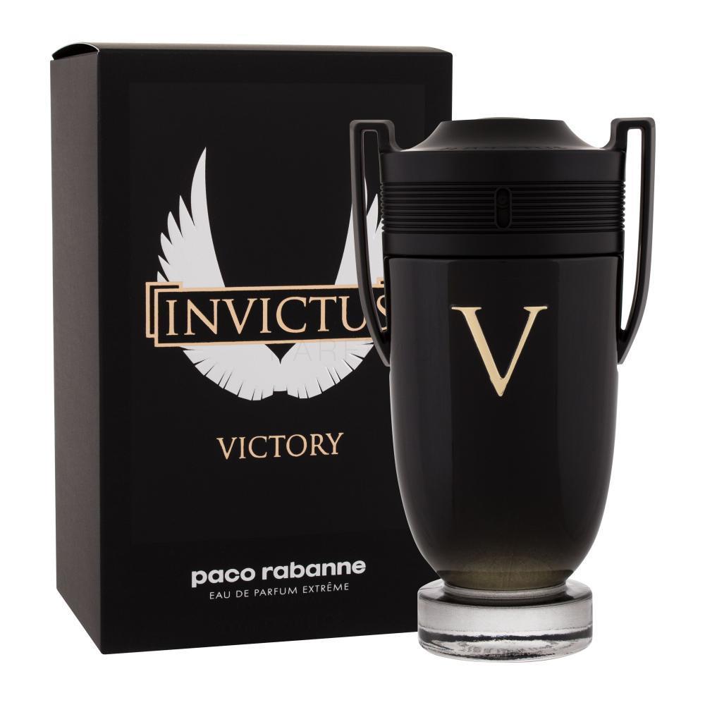 Confezione e flacone Invictus Victory 200ml, confezione nera con logo INVICTUS, flacone nero con lettera V dorata