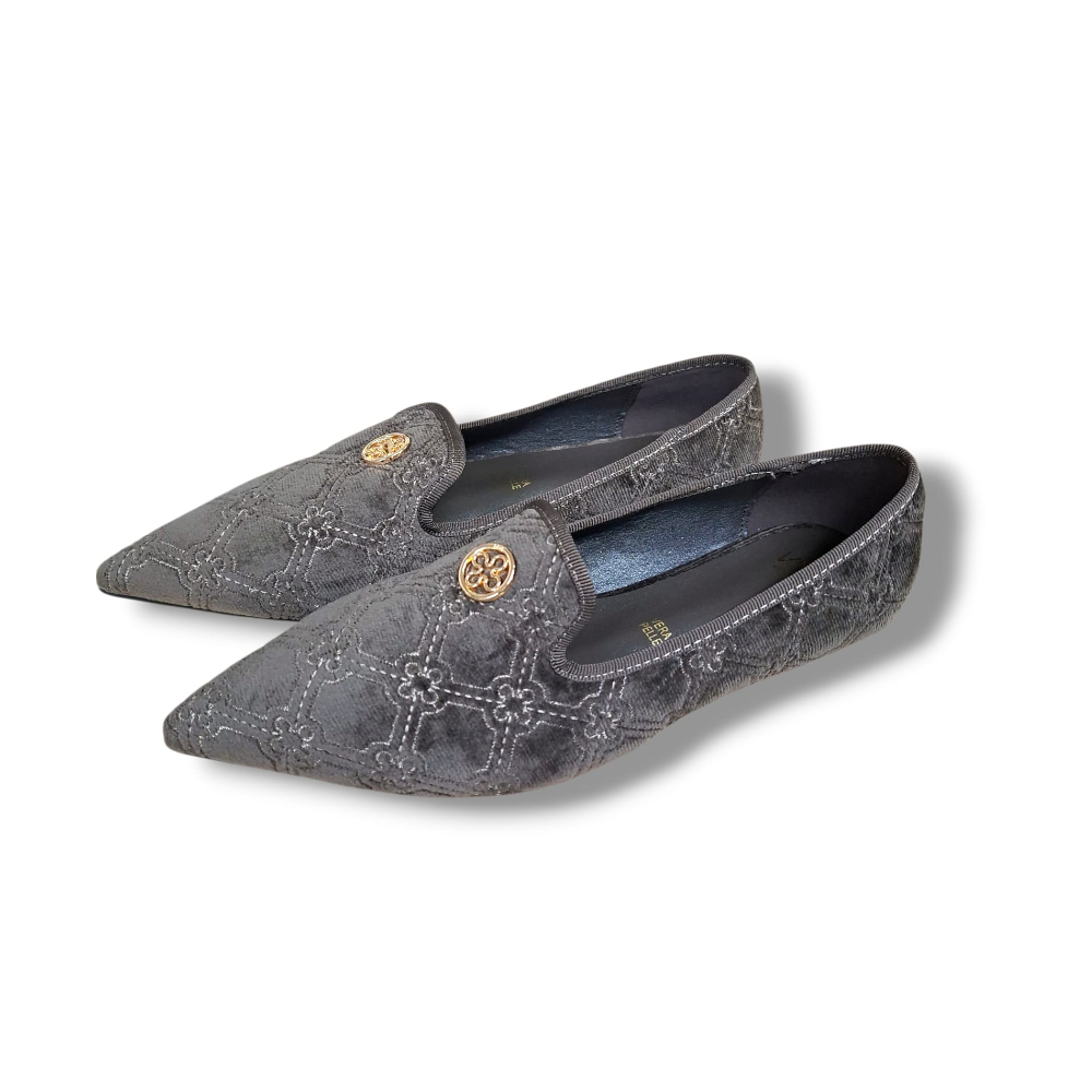 vâ°73 vâ°73 scarpe donna iris winter taupe 73scfv01vel 38 - foto 1 Scarpe donna Iris Winter in suede taupe con bottone decorativo dorato