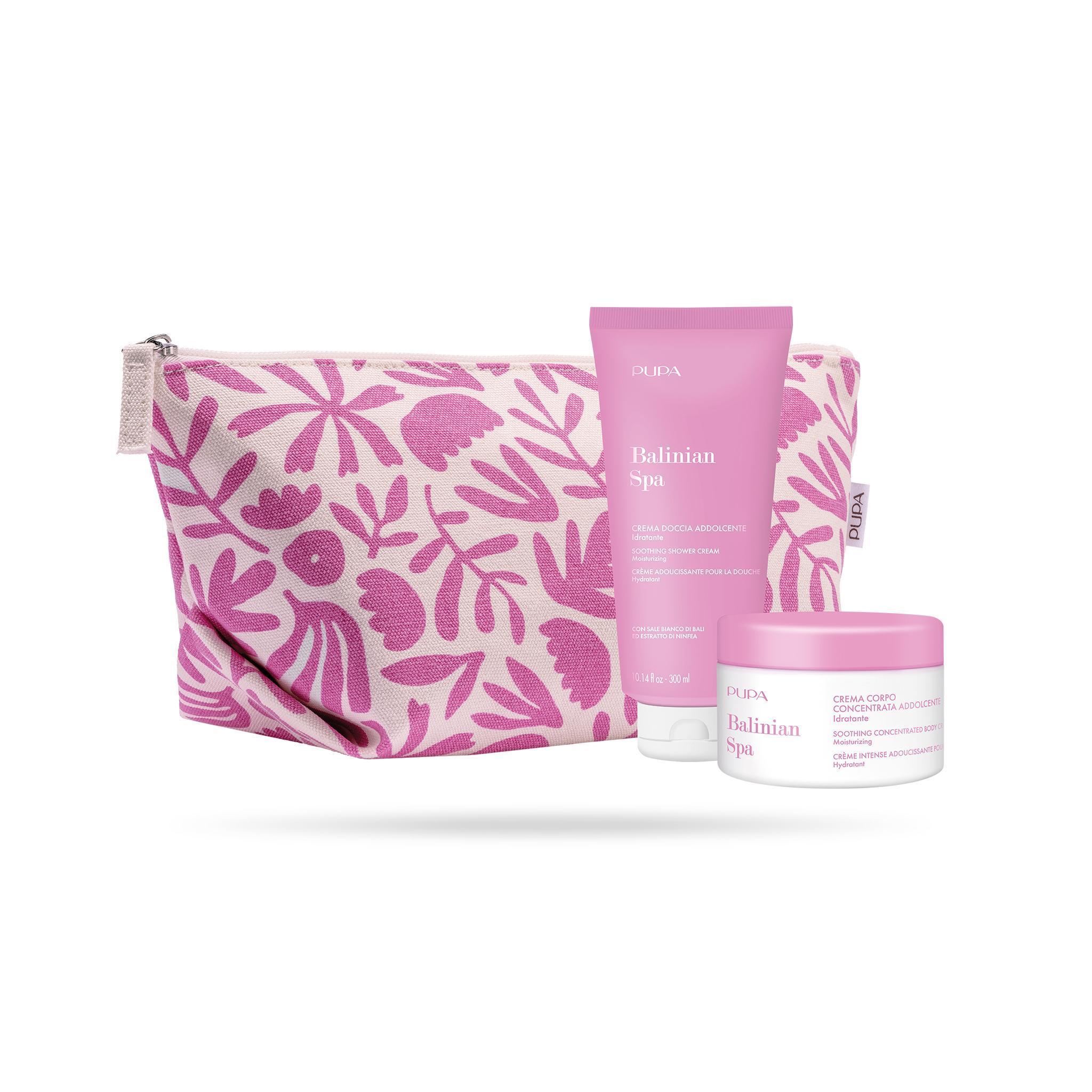 pupa pupa kit benessere balinian a99a003 - foto 1 Kit benessere Pupa Balinian: pochette rosa, bottiglia e vasetto su sfondo bianco