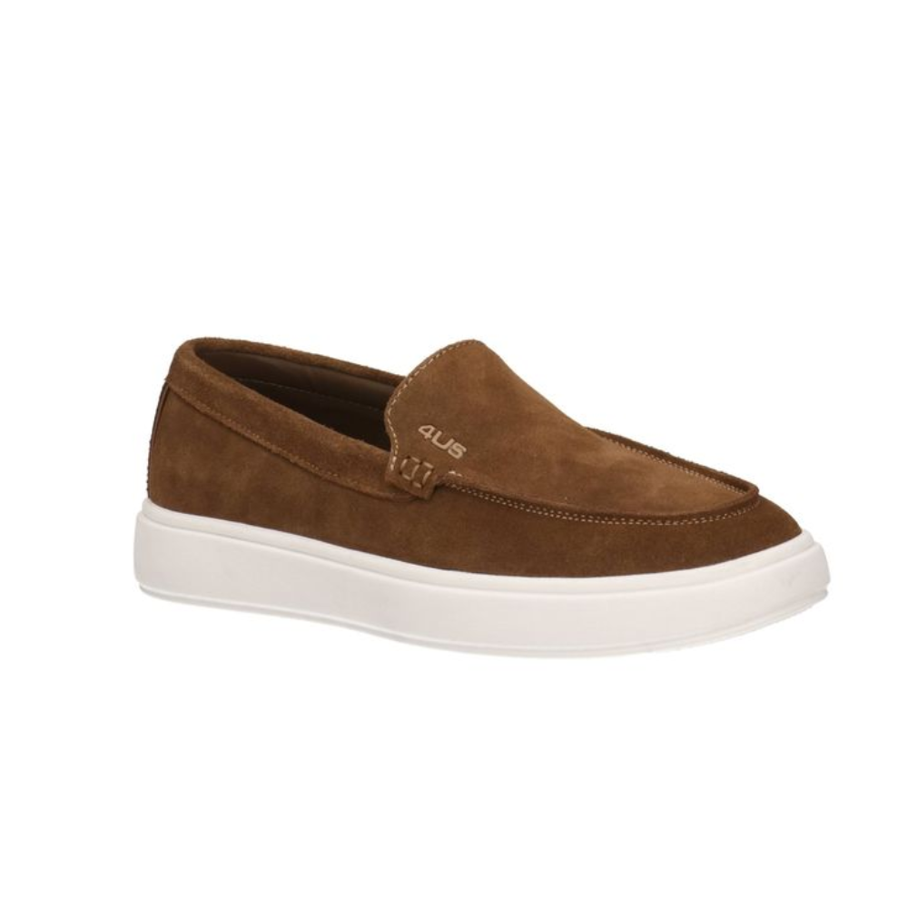 Mocassino uomo in suede khaki con suola bianca, vista da lato